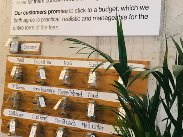 Our customer promises budget display